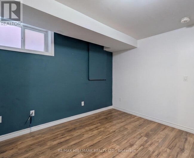 Building Photo - 14 Innes Ave