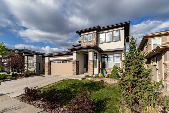 Building Photo - Luxury Living in The Farm with Private Bac...