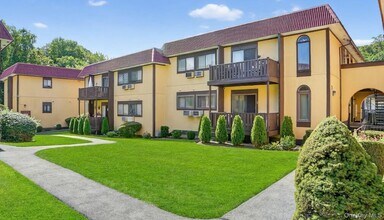 Building Photo - 12 Granada Crescent