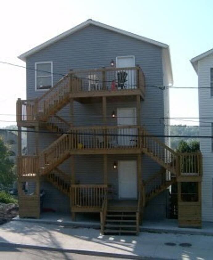 Primary Photo - 336 Willey St