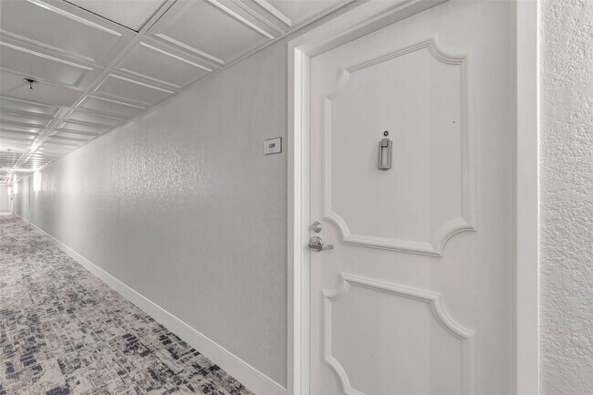 Building Photo - 899 Jeffery St