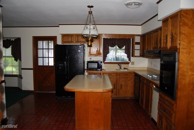 Building Photo - 3 br, 2 bath House - 117 Reservation Dr