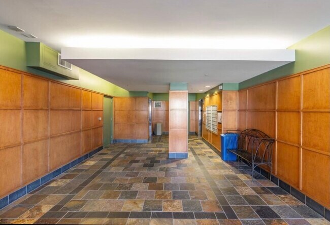 Foto del edificio - 3981 Alemany Blvd