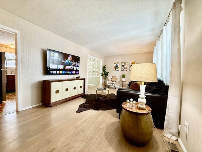 Photo - 11417 Gravenhurst Drive House