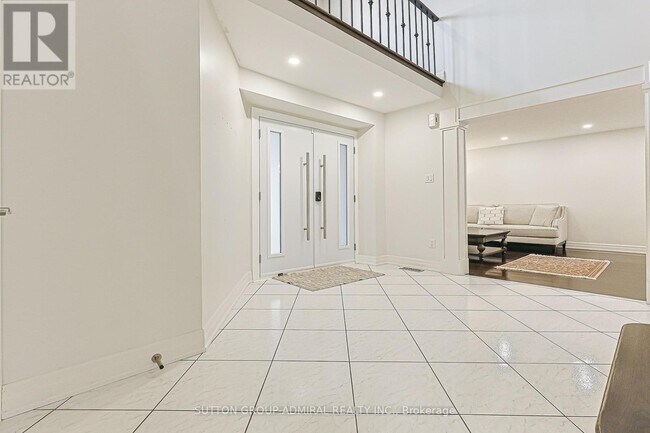 Building Photo - 62 Pickett Crescent