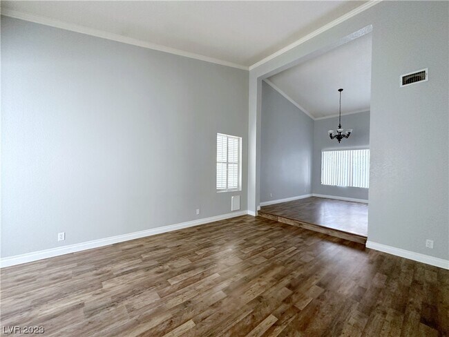 Foto del edificio - 4738 Beaconsfield St