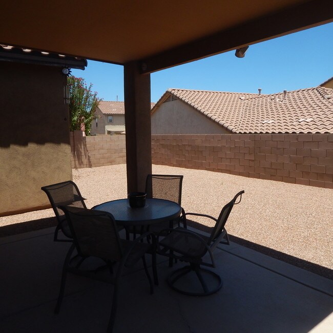 Building Photo - Rancho Sahuarita 1 Story! Anza School!