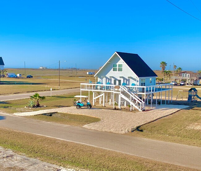 Building Photo - 13003 Coronado Dr