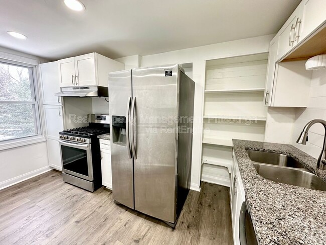 Photo - 814 Greensburg Pike House