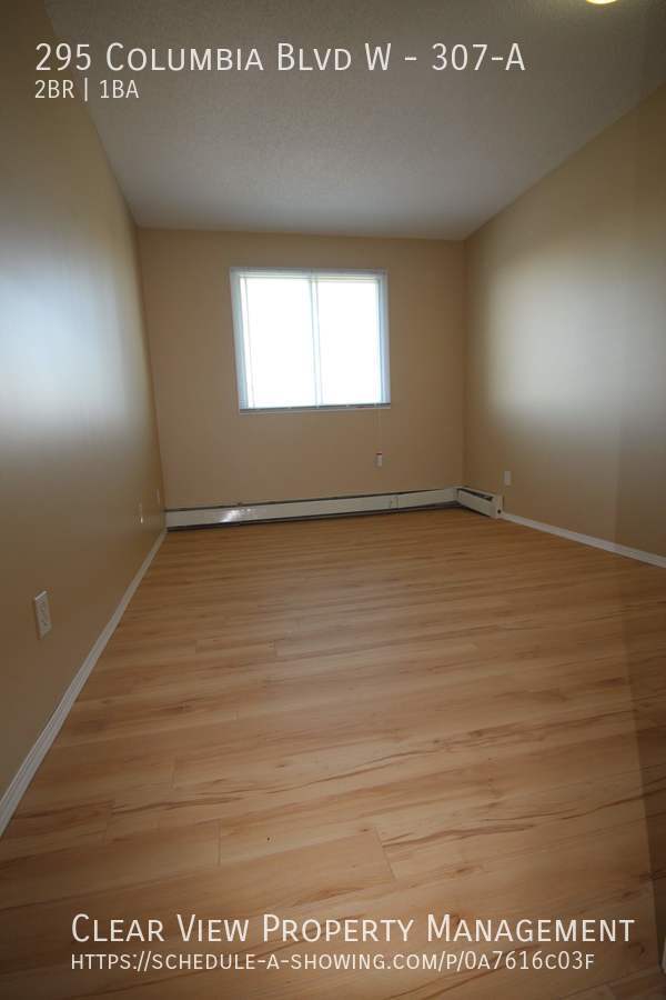 Building Photo - Columbia Manor 2 bedroom condo with Utilit...
