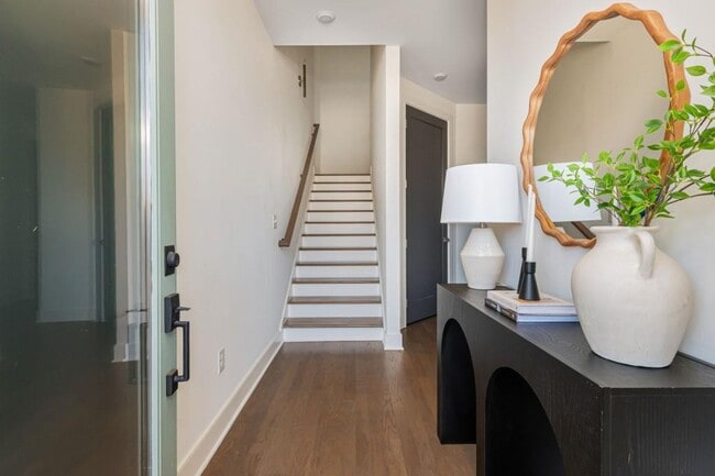 Building Photo - 2347 Hosea L Williams Dr NE