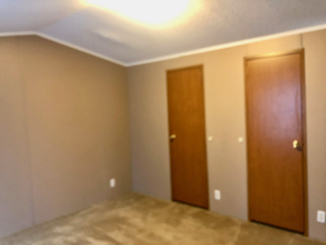 Building Photo - 207 Campus Dr