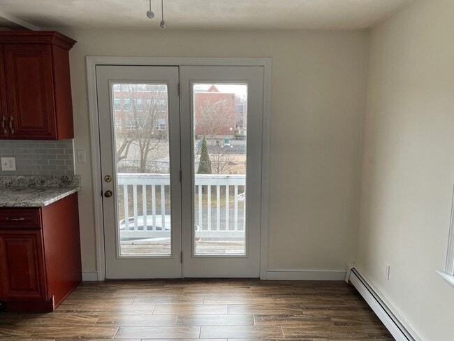 Building Photo - 32 Lincoln Rd