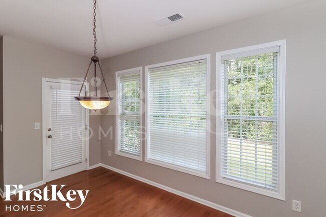 Building Photo - 343 Penwood Trail