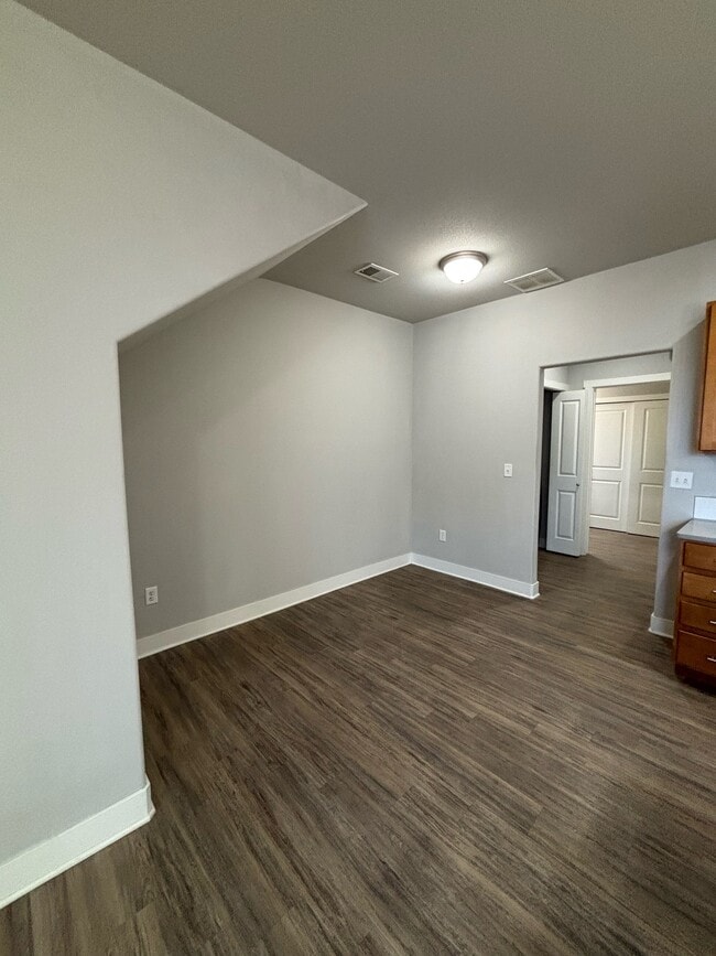 Foto del edificio - 6459 Orchard Park Dr