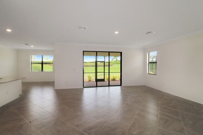 Building Photo - Sarasota National Annual Home for Rent