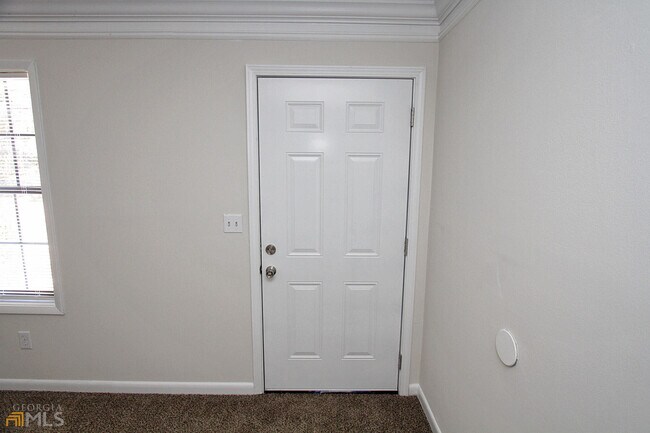 Foto del edificio - 3205 Highpoint Ct