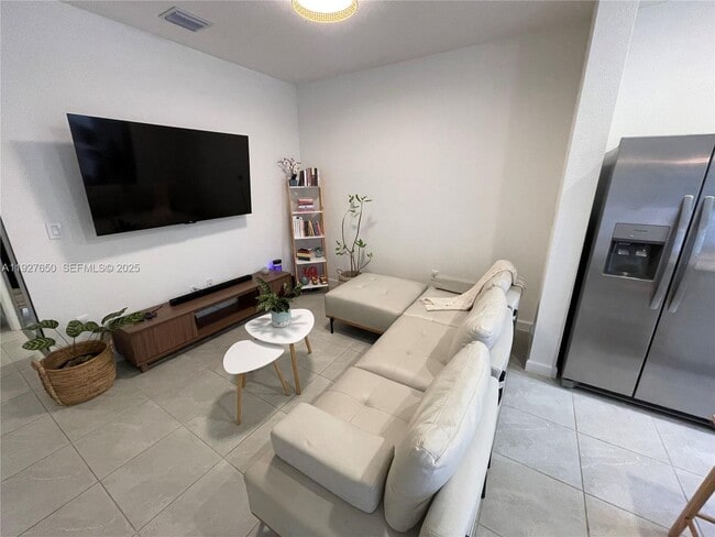 Building Photo - 12868 SW 232nd Ln