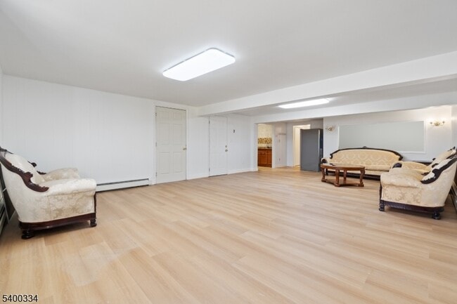 Building Photo - 14 Ford Rd