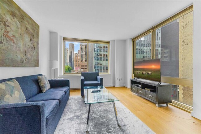 Foto del edificio - 254 W 54th St