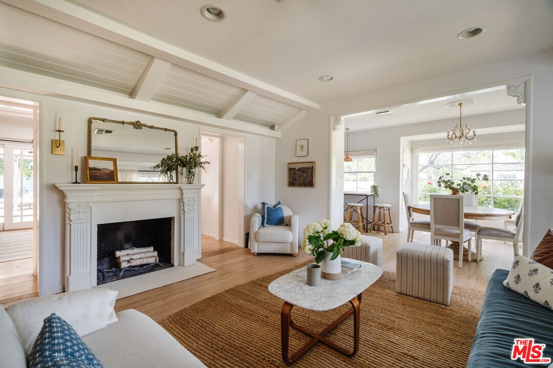 Foto principal - 4600 Varna Ave
