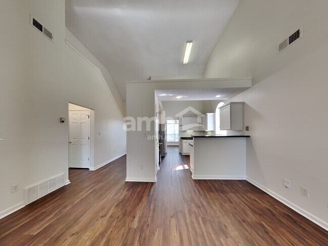 Foto del edificio - 9058 Snow Drift Ln
