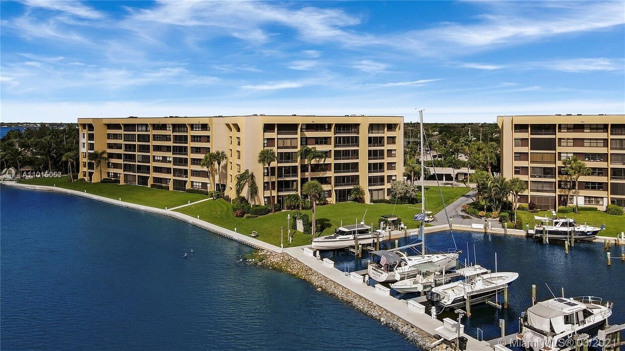 Improving Visibility and Direct Bookings for Oceanfront Jupiter Case Study: Improving Visibility and Direct Bookings for Oceanfront Jupiter