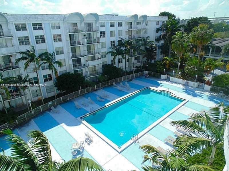 Photo - 486 NW 165th St-B303-B303