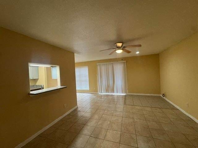 Building Photo - 16111 Aspenglenn Dr