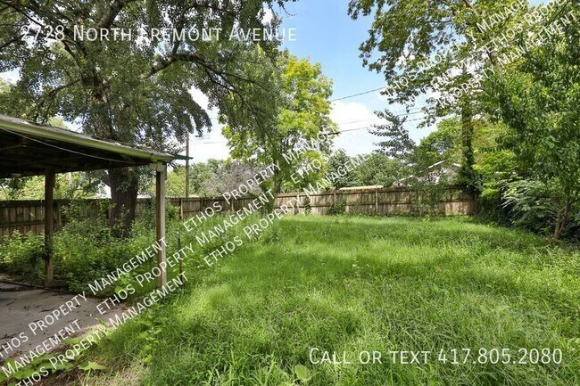 Building Photo - 2728 N Fremont Ave