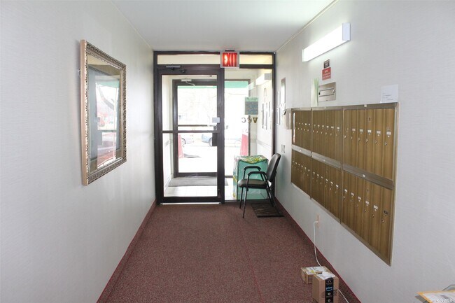 Foto del edificio - 66-60 80th St