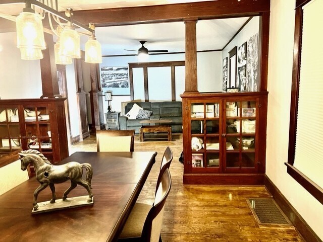 Foto del edificio - 1203 N Morrison St