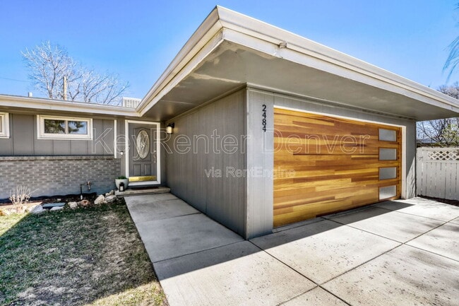 Photo - 2484 Pierce St House