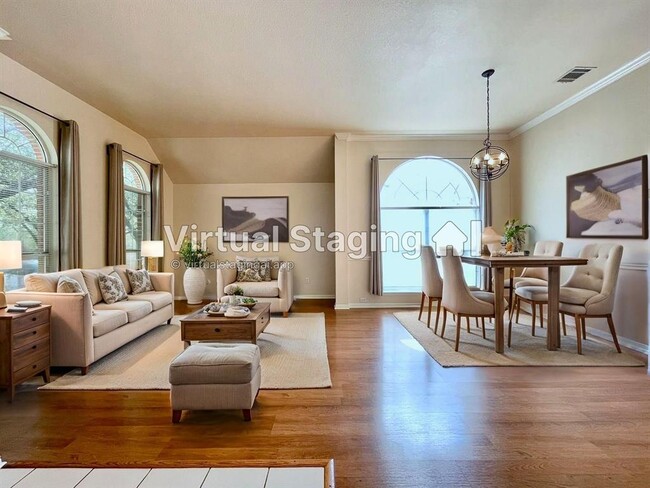 Foto del edificio - 1725 Dapplegrey Ln