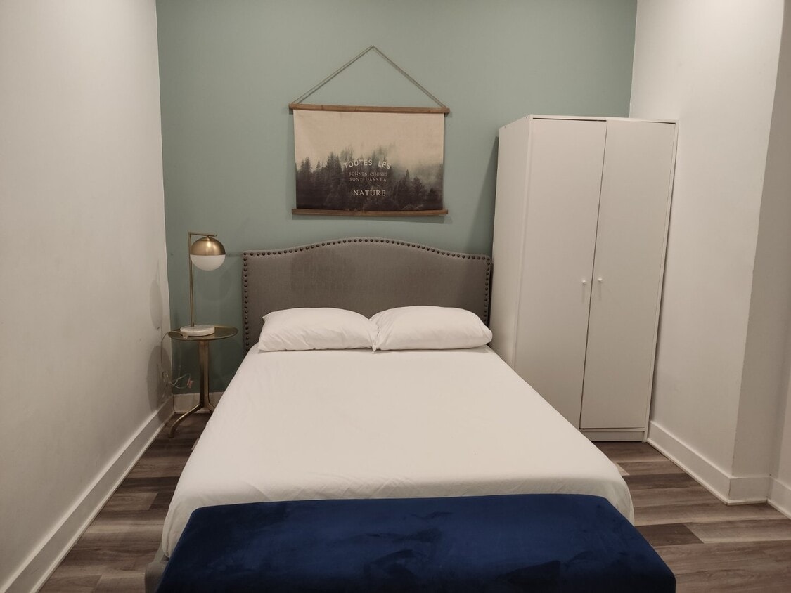 Primary Photo - 2020 R. Saint-Denis