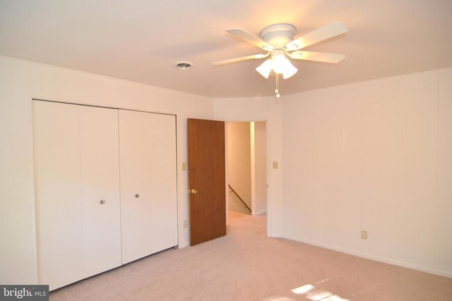 Building Photo - 22095 Spring Valley Dr
