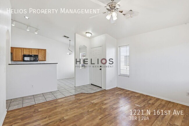 Foto del edificio - 1221 N 161st Ave