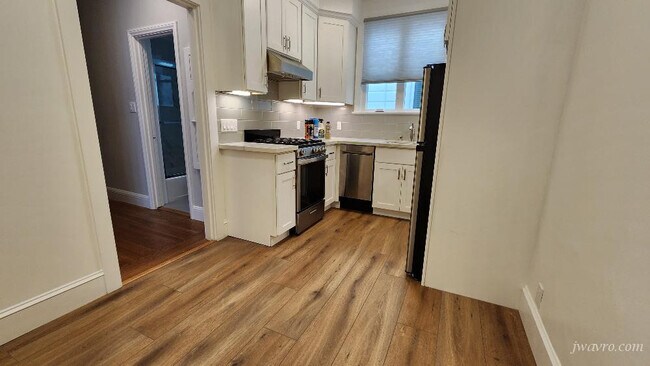 Building Photo - 816 Taraval St