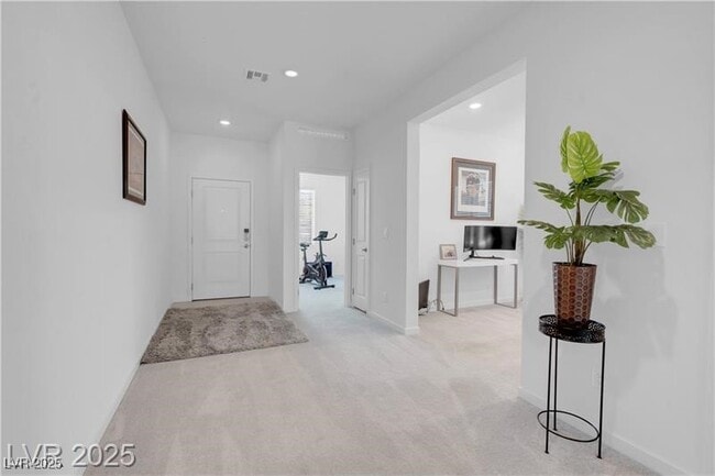 Building Photo - 5357 Eleganza Ave