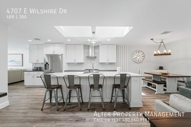 Foto del edificio - 4707 E Wilshire Dr