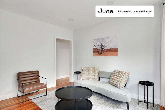 Foto del edificio - Room in Shared 4 bed/2 bath home