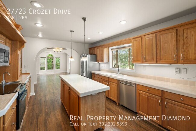 Foto del edificio - 27723 Crozet Dr