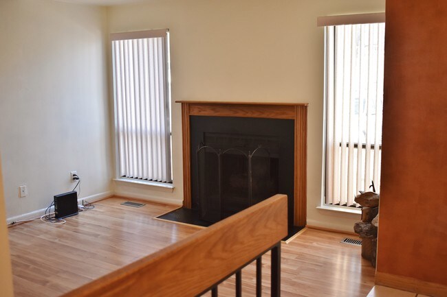 Building Photo - 7124 Ora Glen Ct