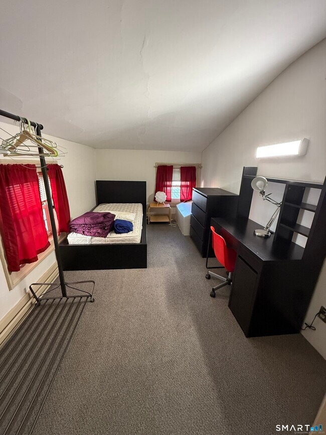 Foto del edificio - 389 Orange St