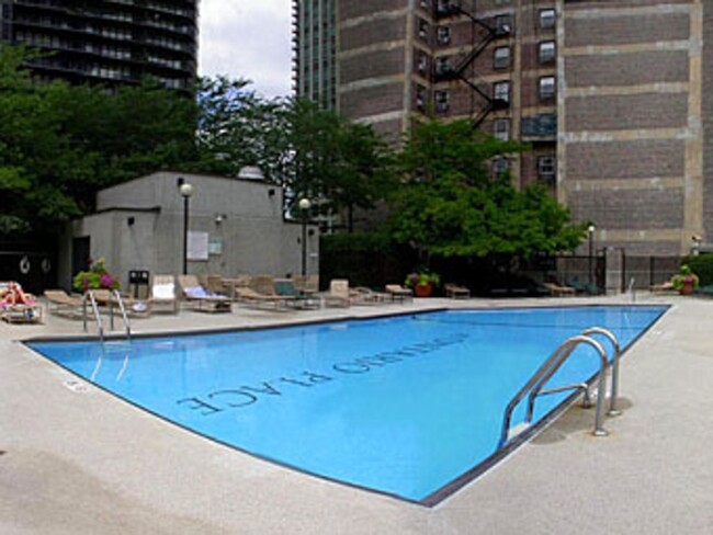 Foto del edificio - 10 E Ontario St