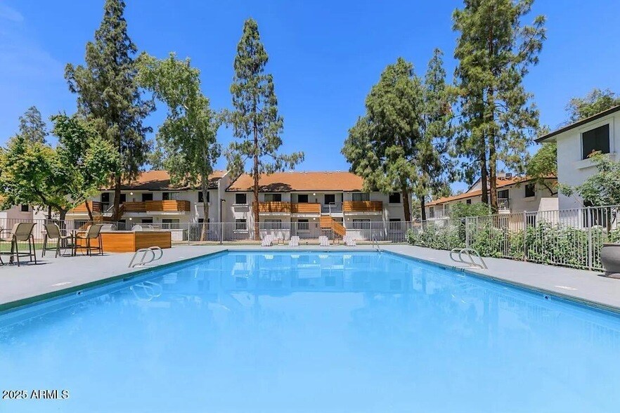 Foto principal - 4620 W McDowell Rd