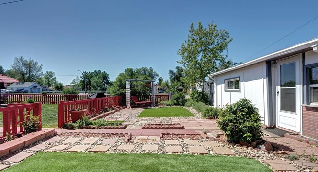 Building Photo - 2401 W Jewell Ave