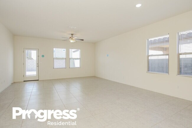 Foto del edificio - 35397 W San Capistrano Ave