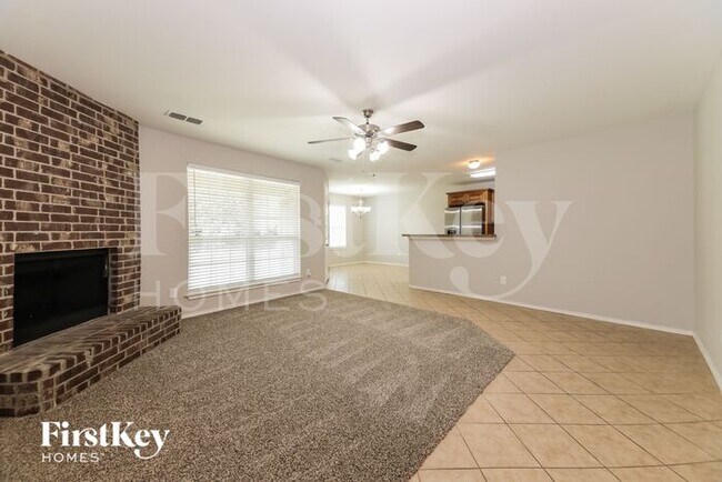 Foto del edificio - 2708 Beverly Dr
