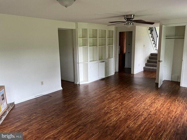 Building Photo - 508 Woodview Rd
